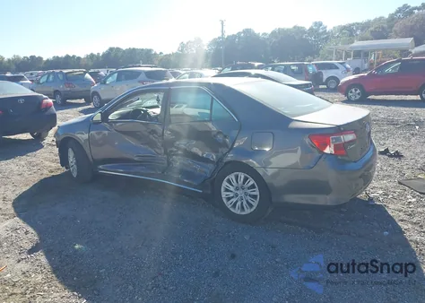 2014 Toyota Camry Le z USA, uszkodzony, nr VIN 4T1BF1FK2EU821828